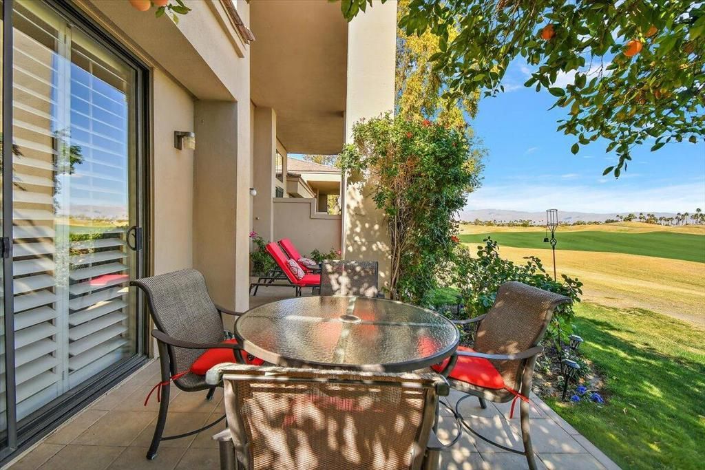 54838 Oak Tree, La Quinta