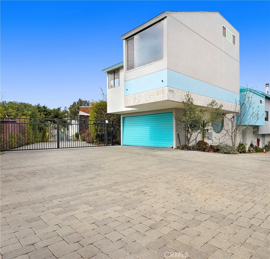 Photo of Listing #SR25049050
