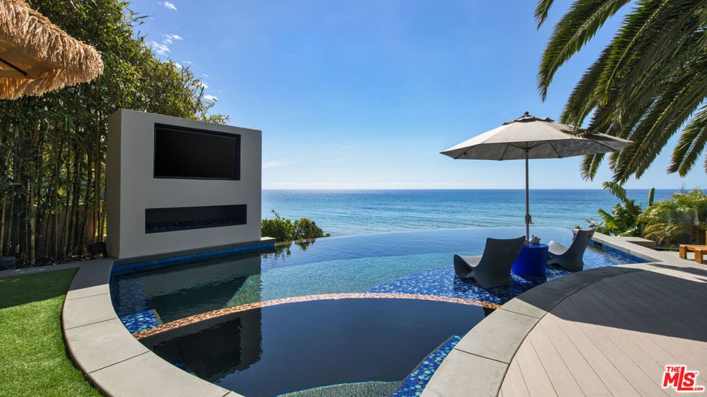 33406 Pacific Coast Highway, Malibu