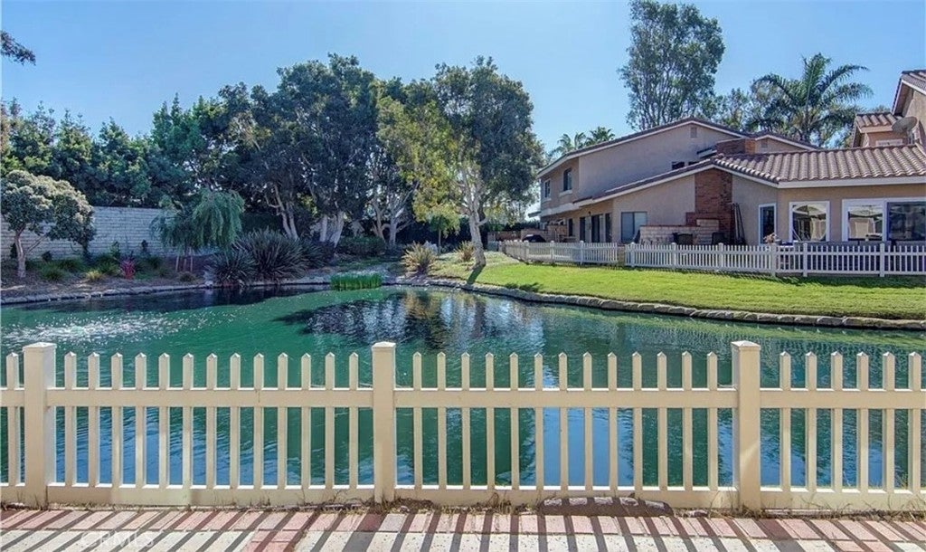 Photo of Listing #OC25070047