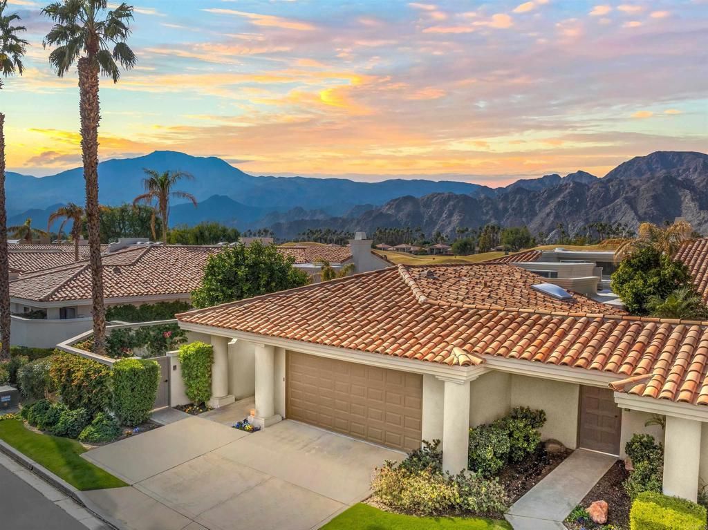 54877 Inverness Way, La Quinta