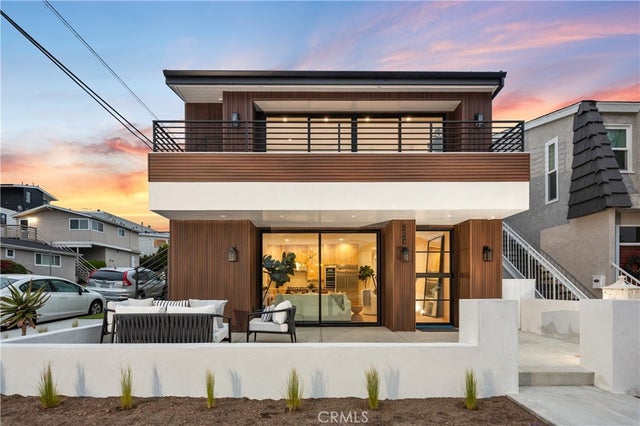 520 Iris Avenue, Corona Del Mar