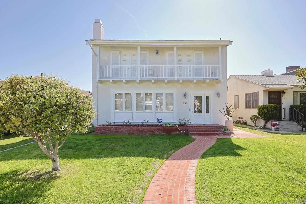 237 E Avenue, Coronado