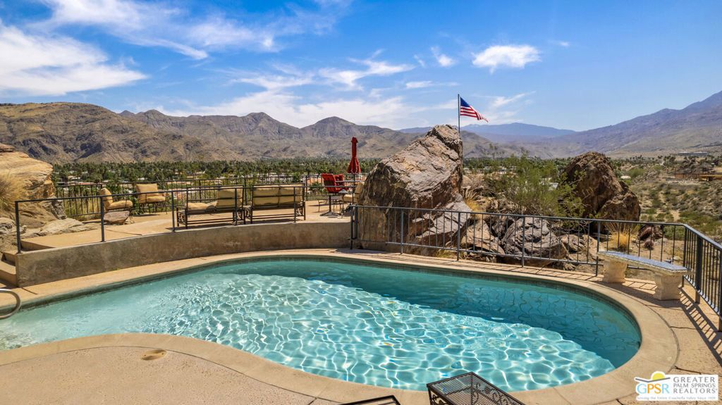 3000 Cahuilla Hills Drive, Palm Springs