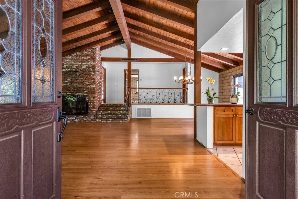 Photo of Listing #SR25077755