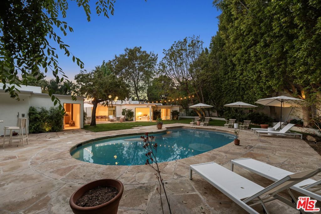 Photo of Listing #25525591