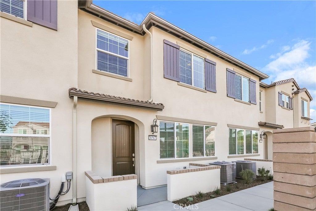 Photo of Listing #SW25084402