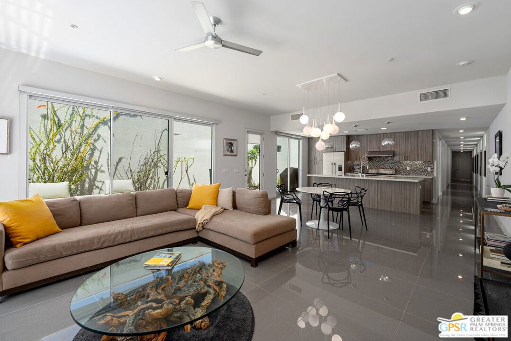 Photo of Listing #25530395PS