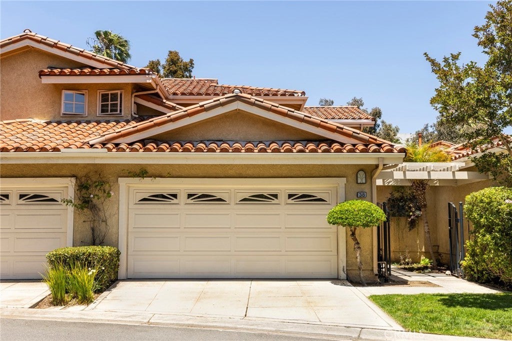 Photo of Listing #SB25094751