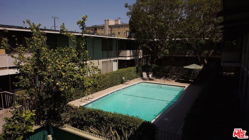 Photo of Listing #25533079