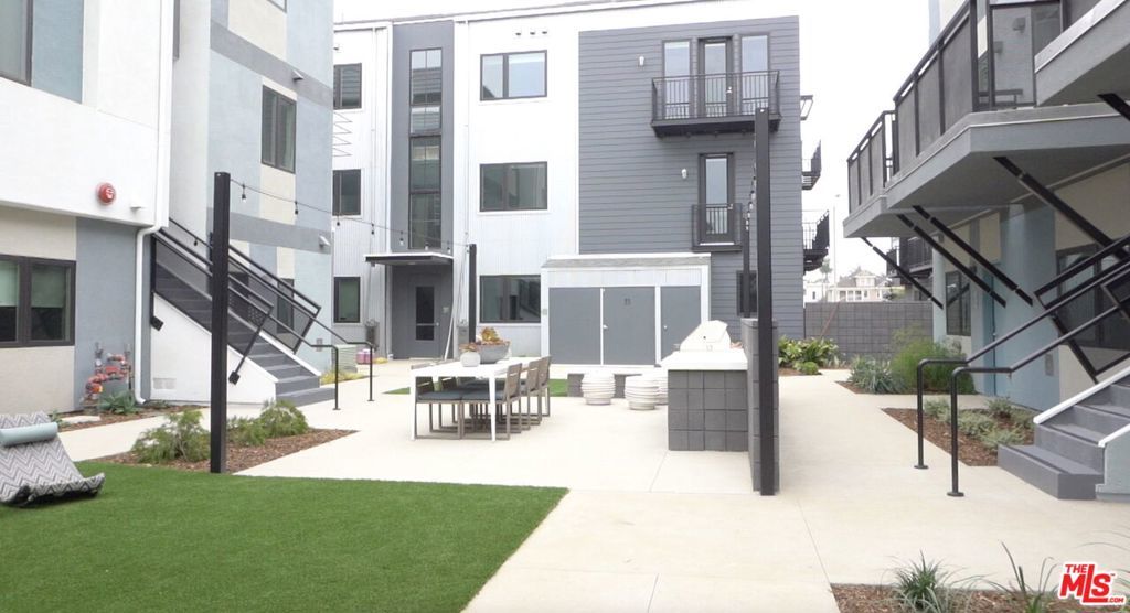 Photo of Listing #25536323