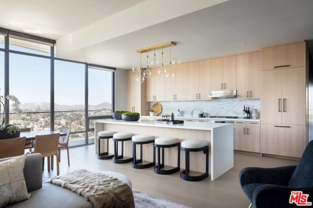 1755 Argyle Avenue # Ph8, Los Angeles
