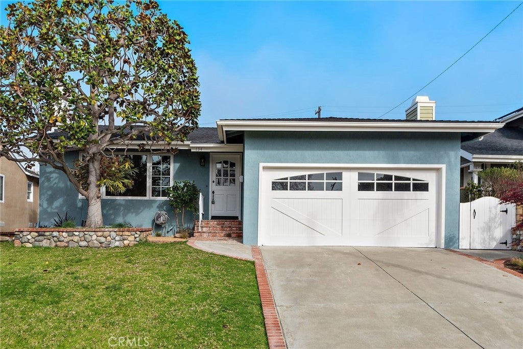 Photo of Listing #OC25103421