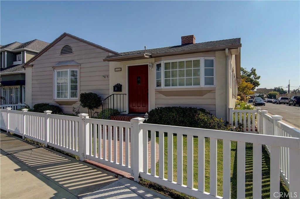 Photo of Listing #OC25103443