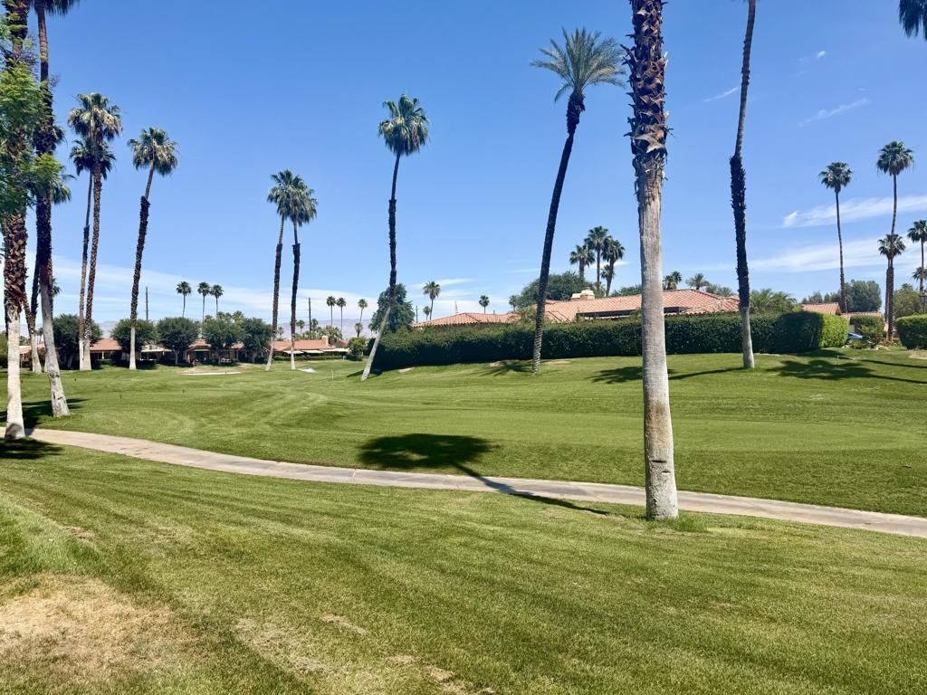 134 Las Lomas, Palm Desert