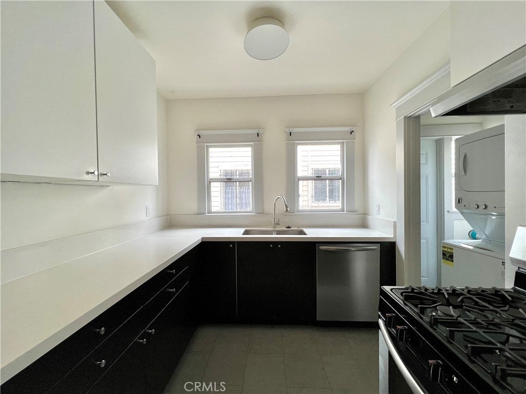 Photo of Listing #SR25106430