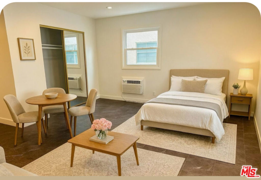 Photo of Listing #25541427