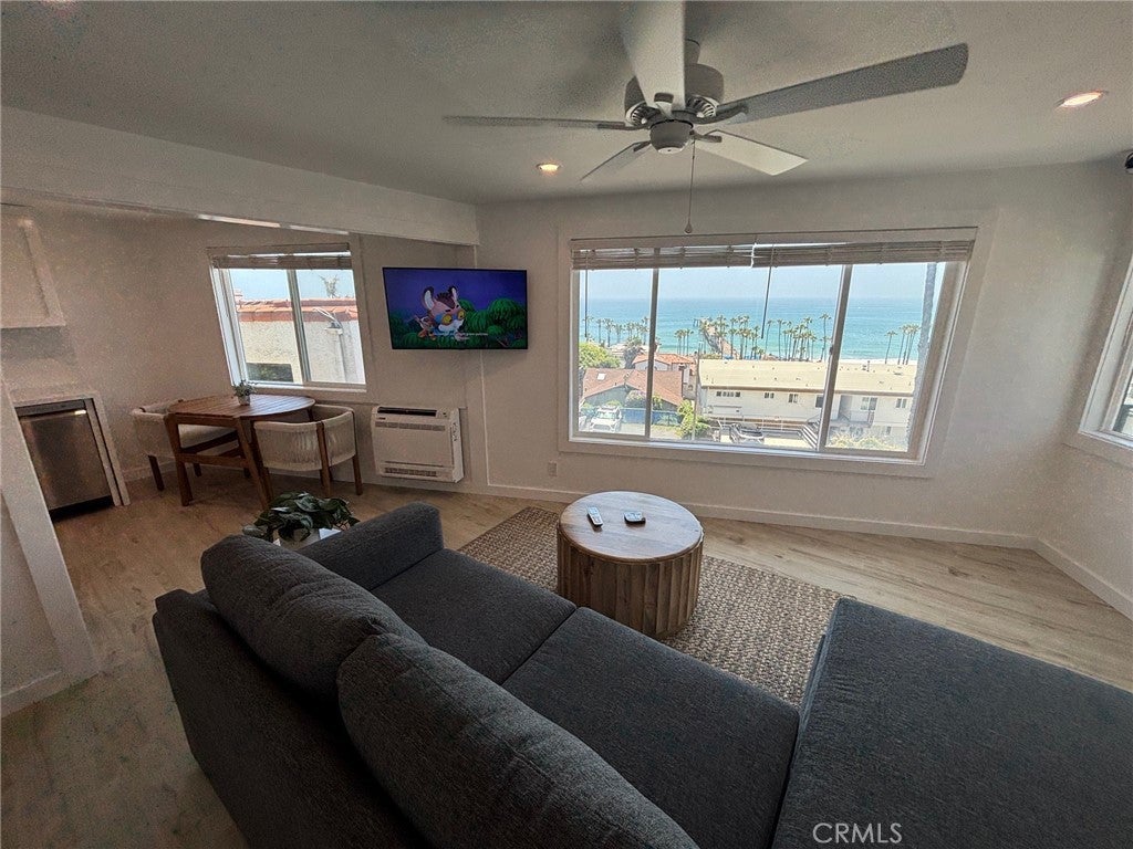 Photo of Listing #OC25112403