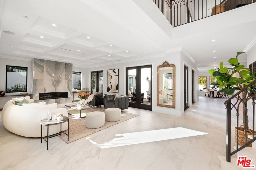 Photo of Listing #25545701