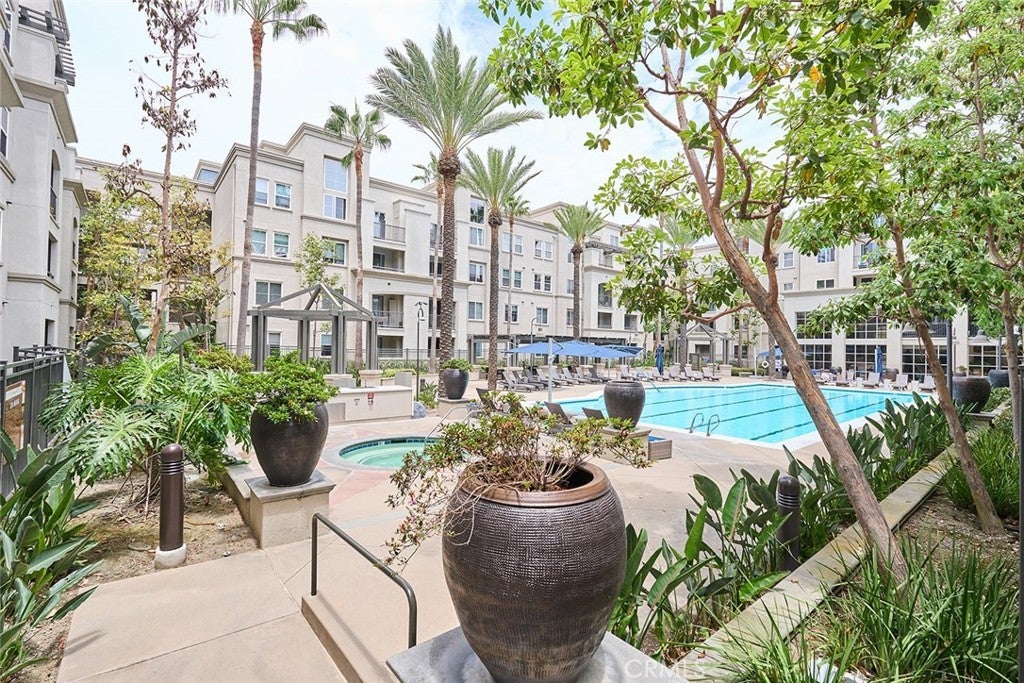 Photo of Listing #OC25121600