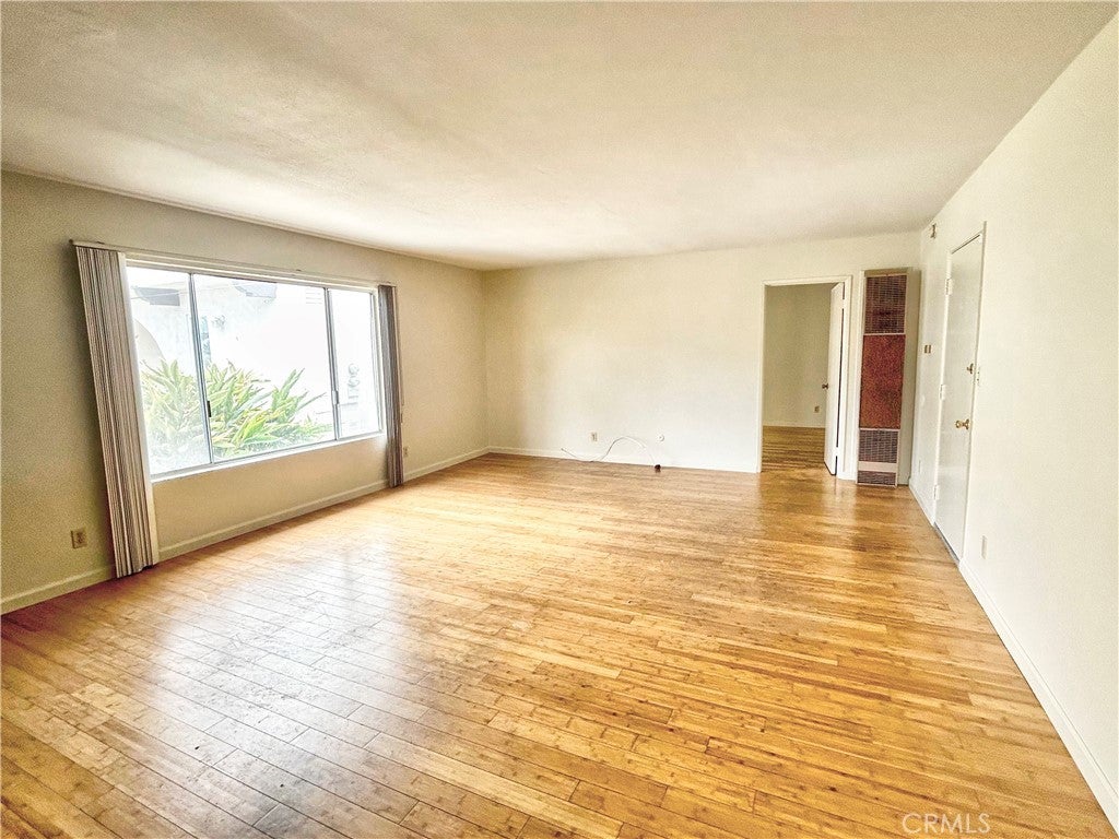 Photo of Listing #OC25122987
