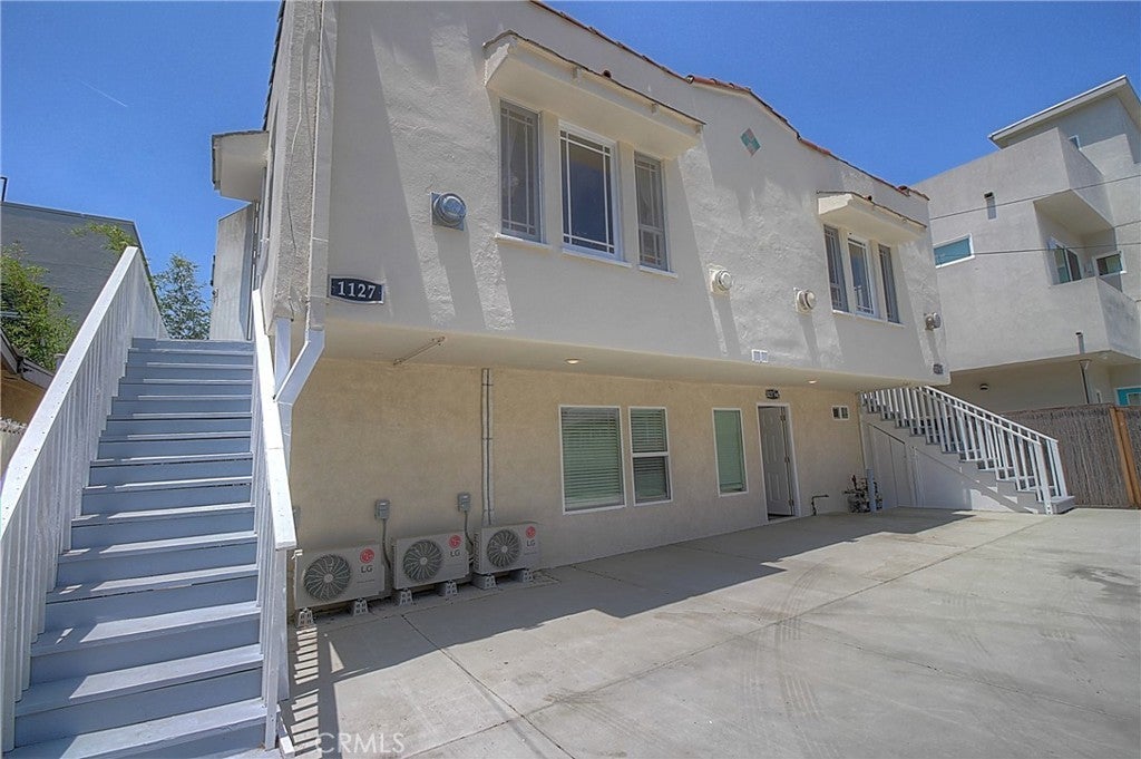 Photo of Listing #PW25121617