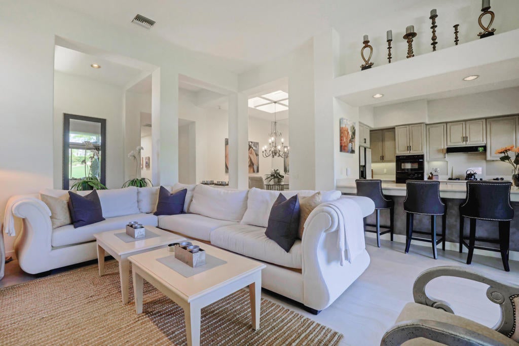 Photo of Listing #219131031DA