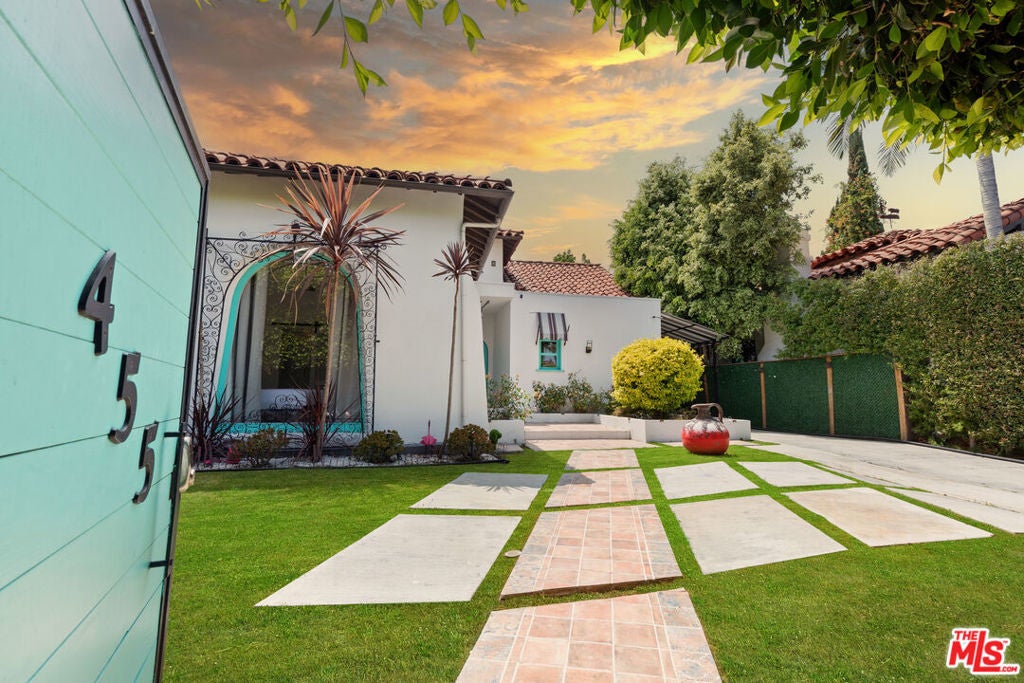 Photo of Listing #25549303