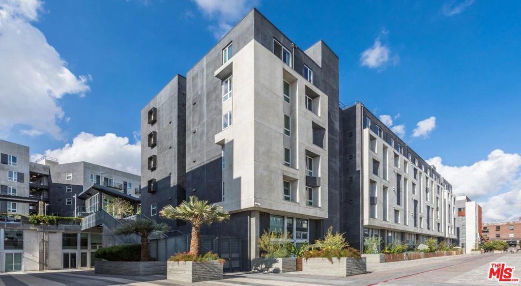 Photo of Listing #25552203