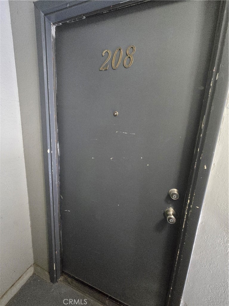 Photo of Listing #IV25134372