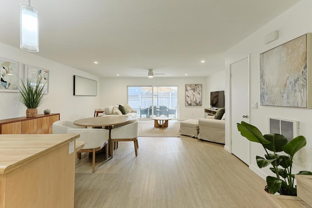 Photo of Listing #PTP2504540