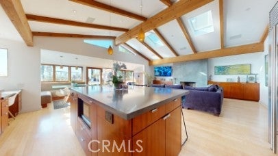 Photo of Listing #SB25136082