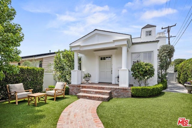 541 Homer Street, Manhattan Beach.