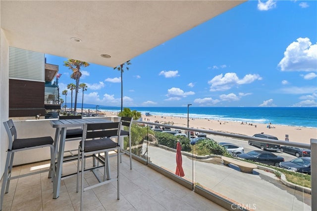 4314 The Strand, Manhattan Beach.