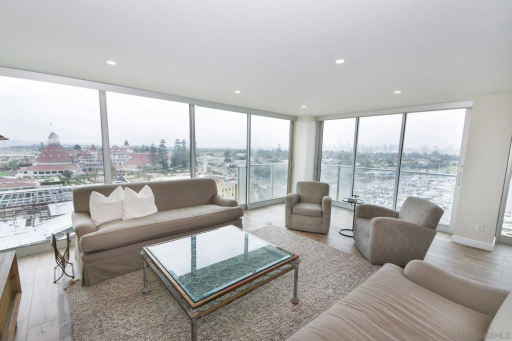 1710 Avenida Del Mundo # 1008, Coronado