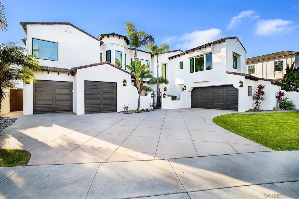 1070 Coronado Avenue, Coronado