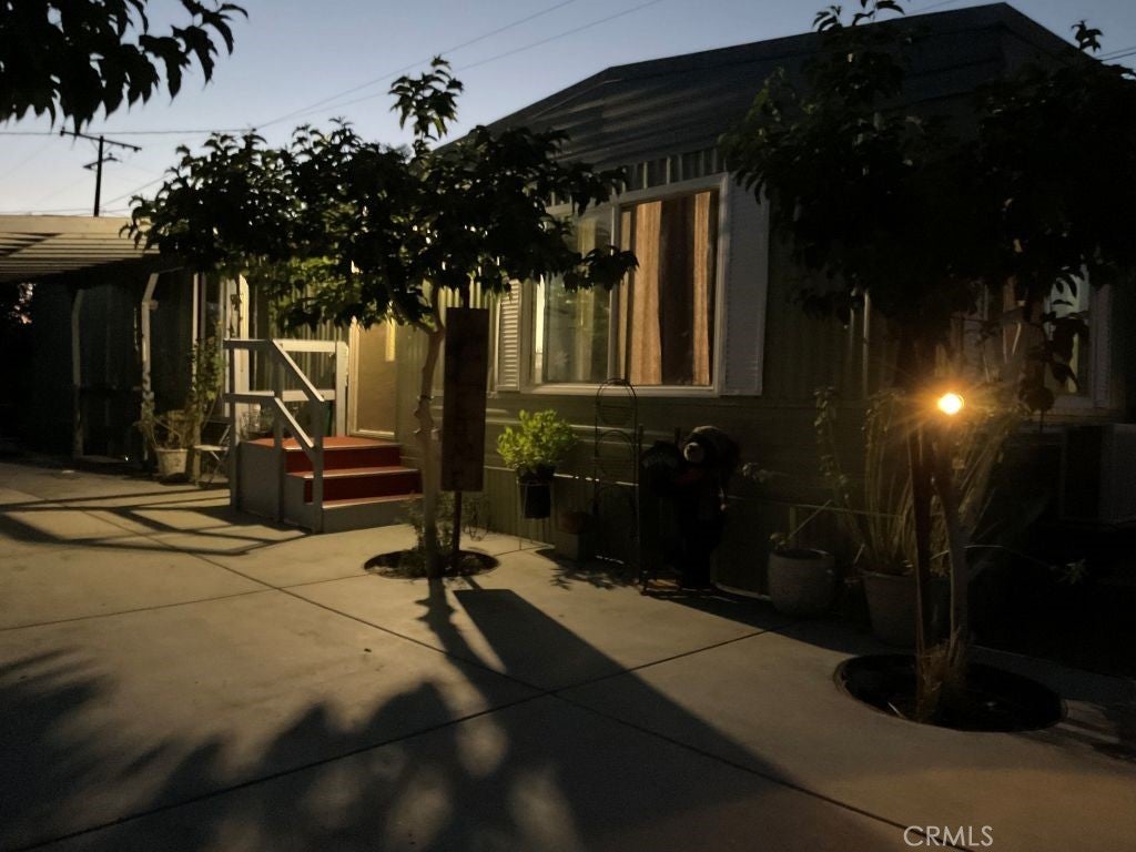 15678 Avion Lane # C, Victorville