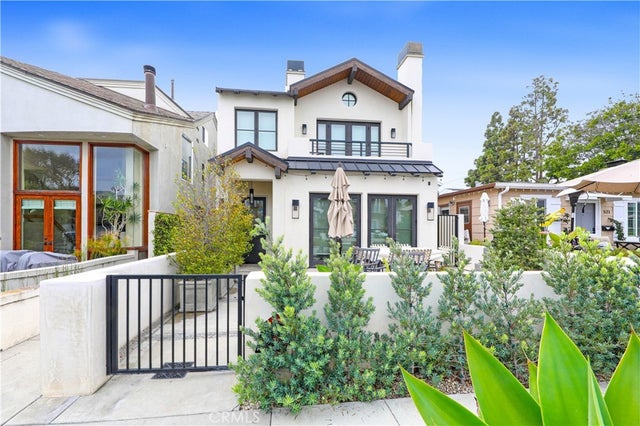 519 .5 Larkspur Avenue, Corona Del Mar