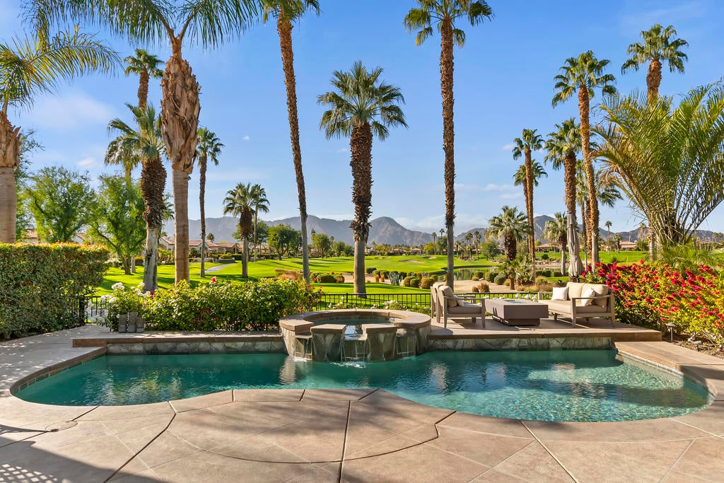 Photo of Listing #219132000DA