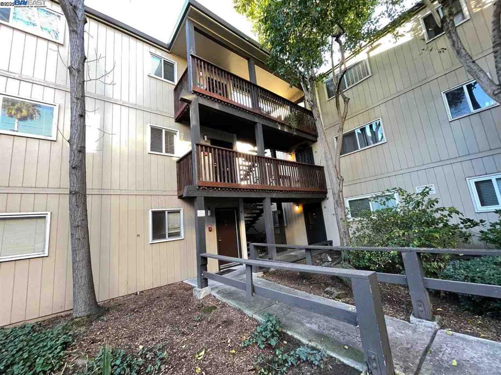 Photo of Listing #41103352