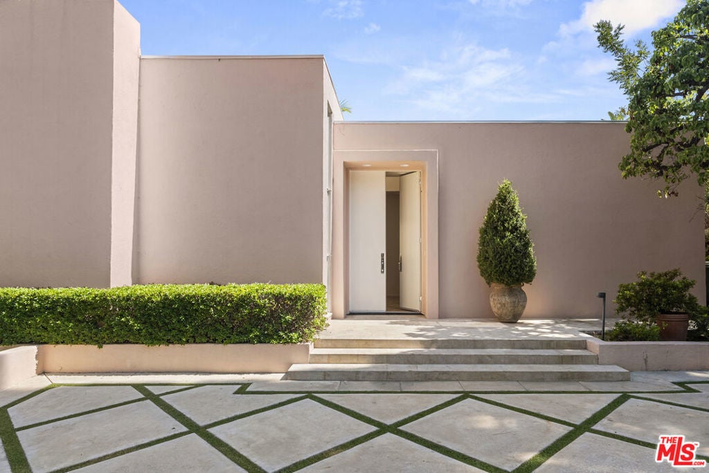 Photo of Listing #25562099