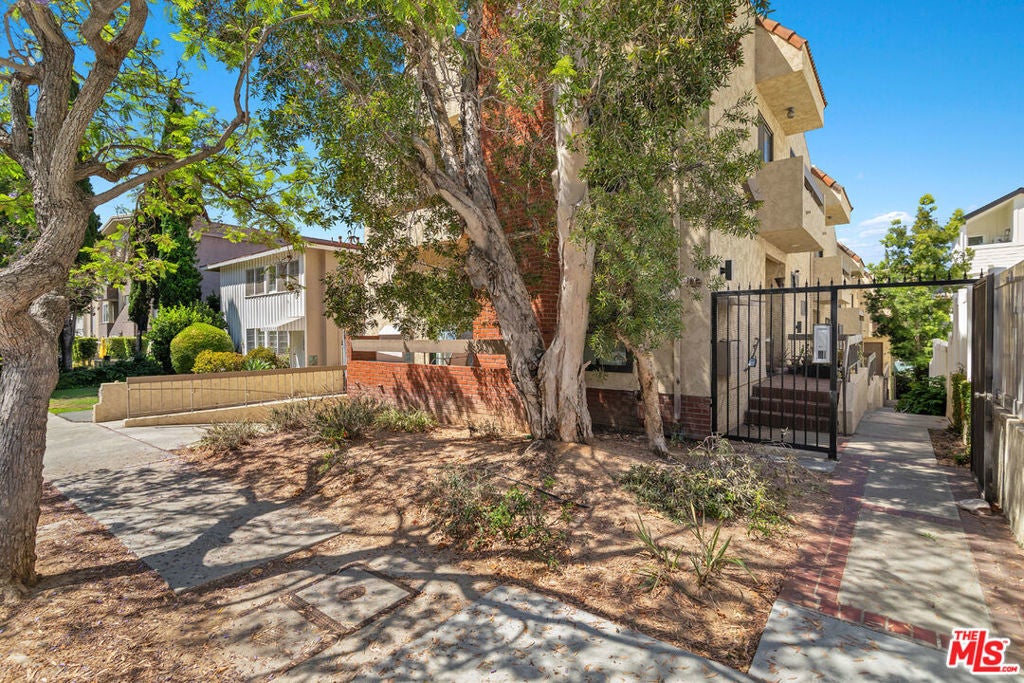 Photo of Listing #25563363