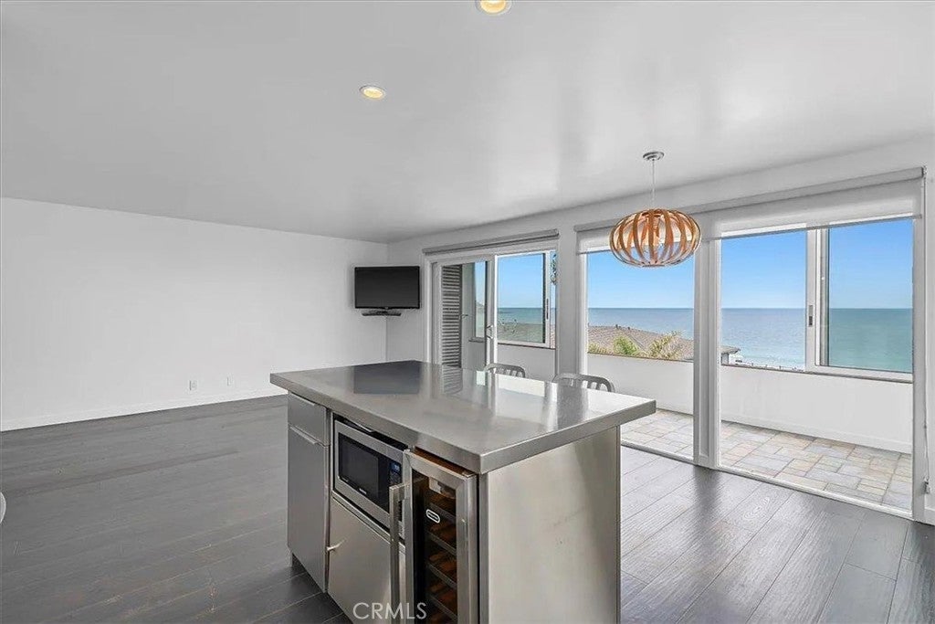 Photo of Listing #SB25157351