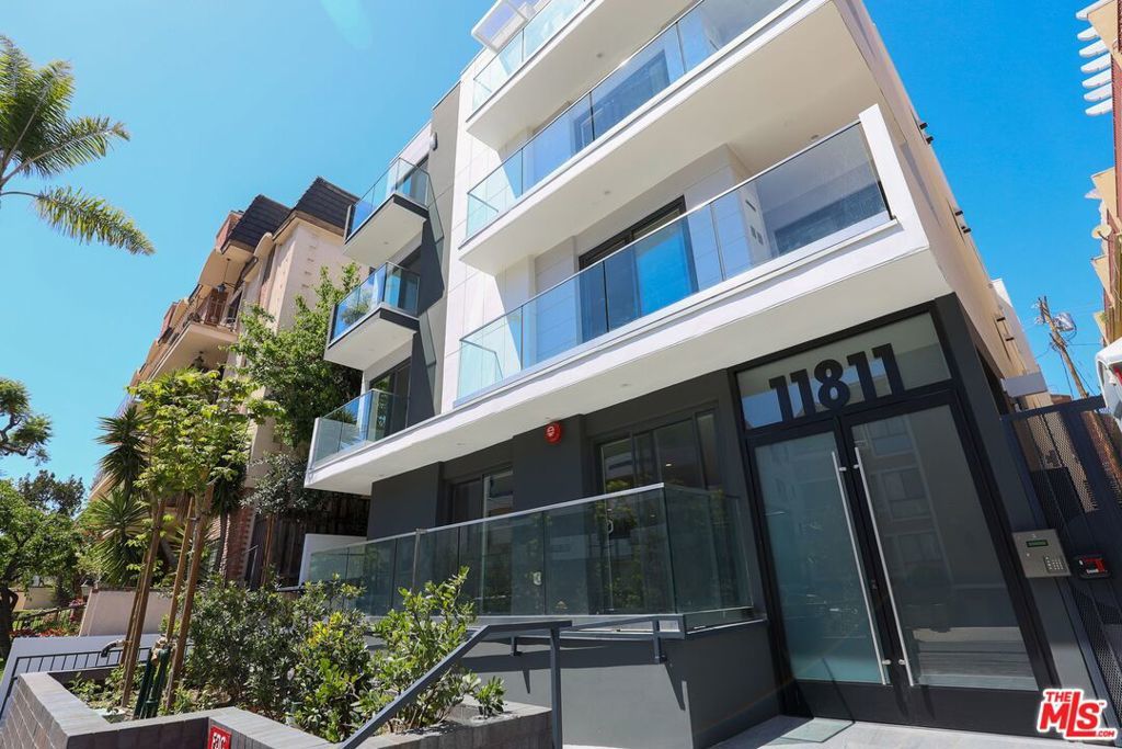 Photo of Listing #25565959