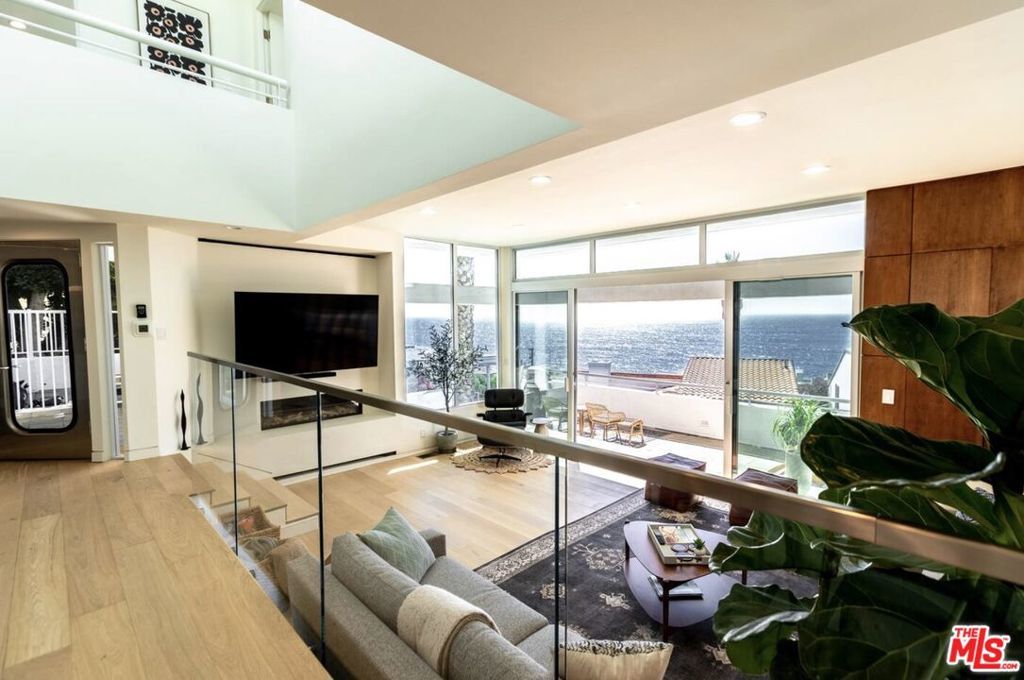 Photo of Listing #25566389