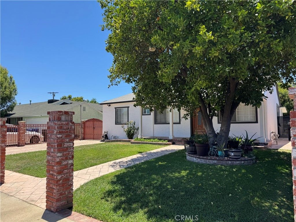 8739 Tyrone Ave, Panorama City