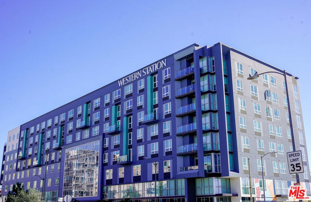 Photo of Listing #25567499