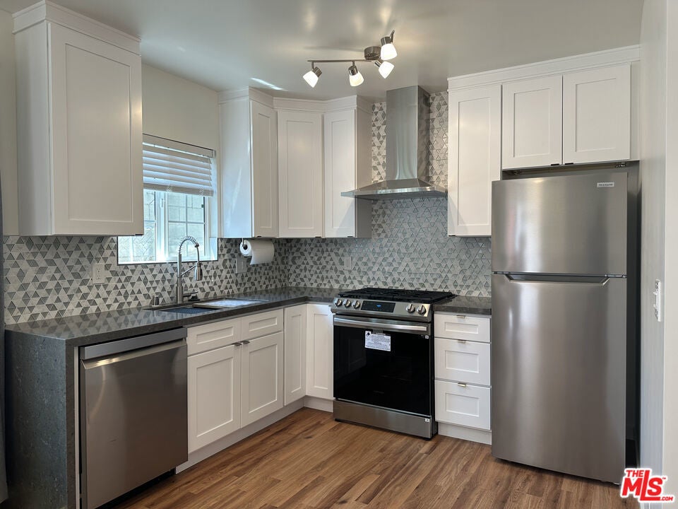 Photo of Listing #25567563