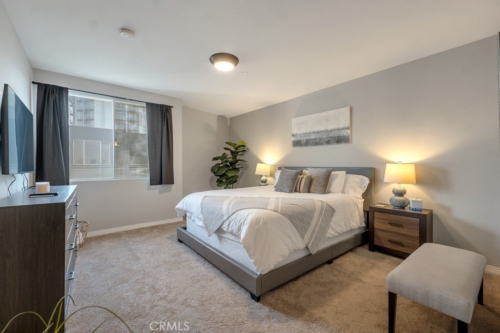 Photo of Listing #SR25163853