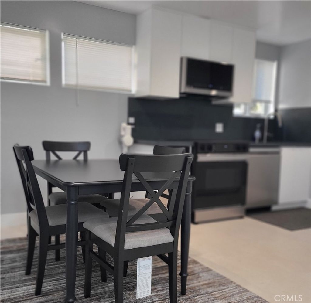 2504 23rd Street # B, Santa Monica
